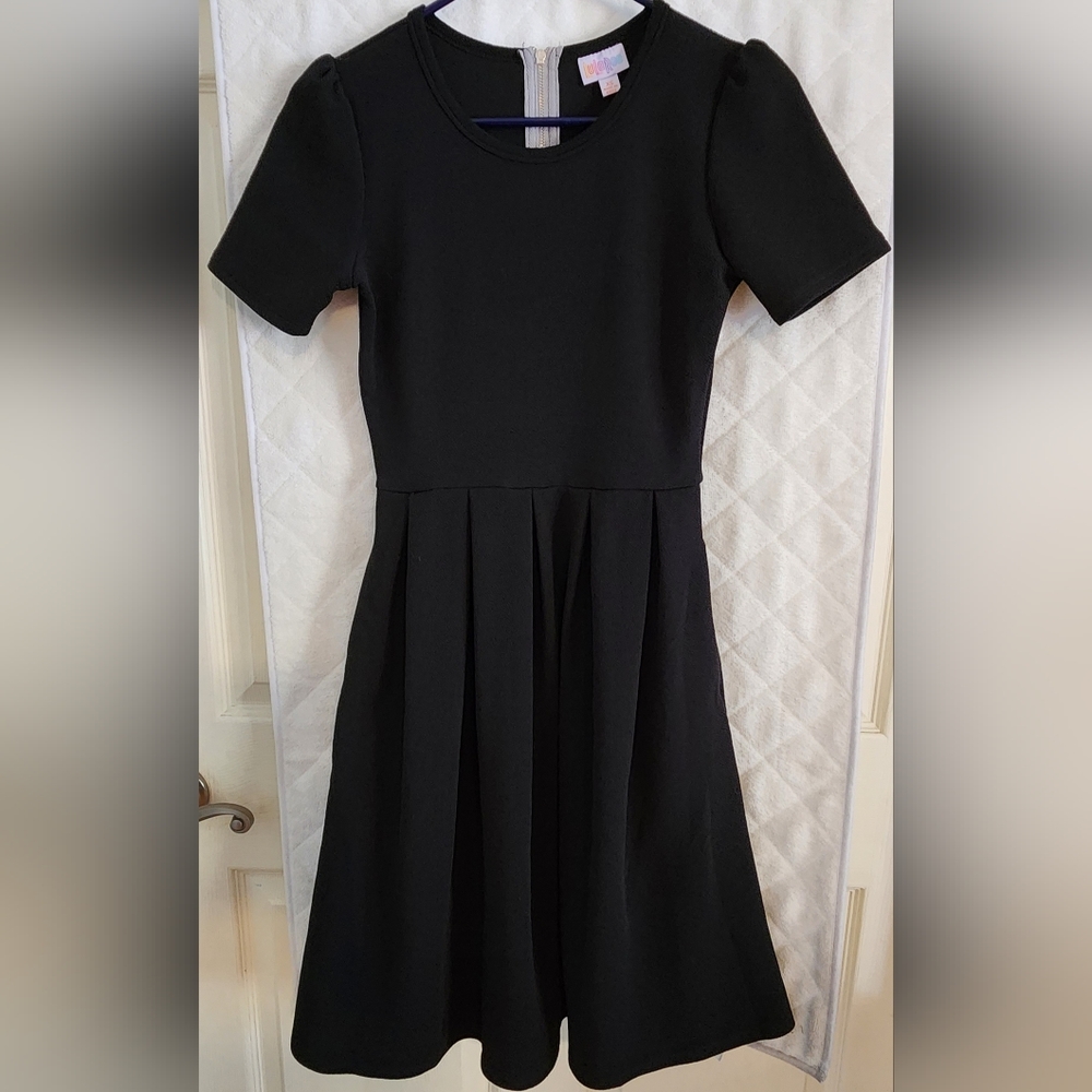 Lularoe Amelia dress solid black size XS